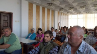 Кмет предлага хората, останали без дом от наводнението, да бъдат освободени от данъци
