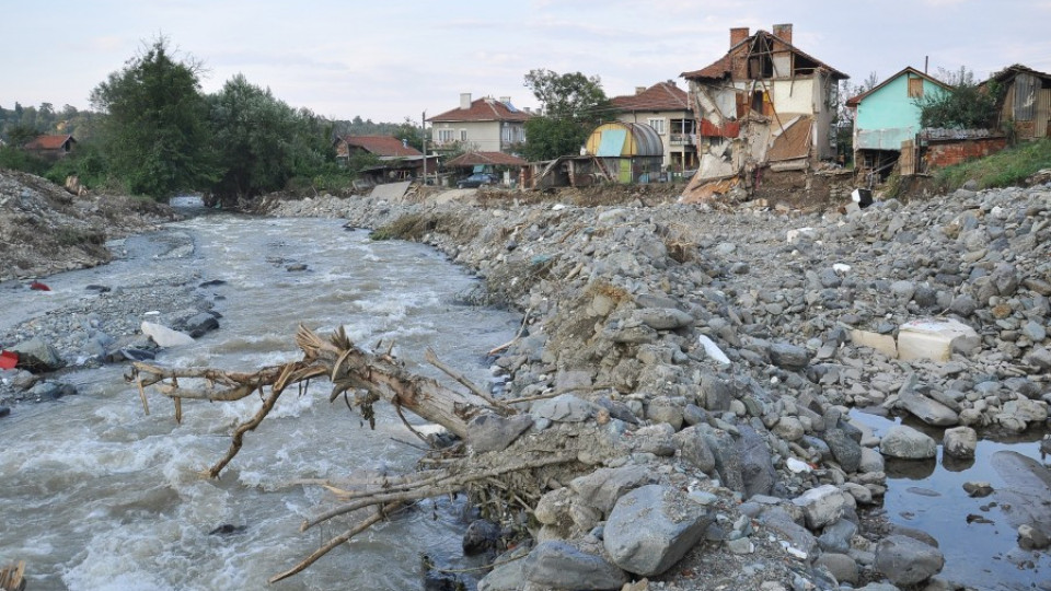 Камъни от Ком задръстват река Берковска | StandartNews.com