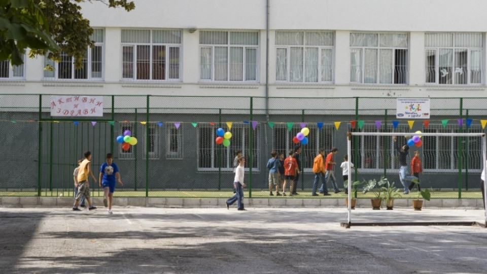 Седем училища в Смолянско ще стартират учебната година с ремонти | StandartNews.com