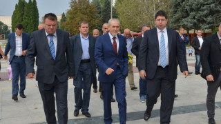 Лидерът на ДПС подкрепи Петър Чобанов