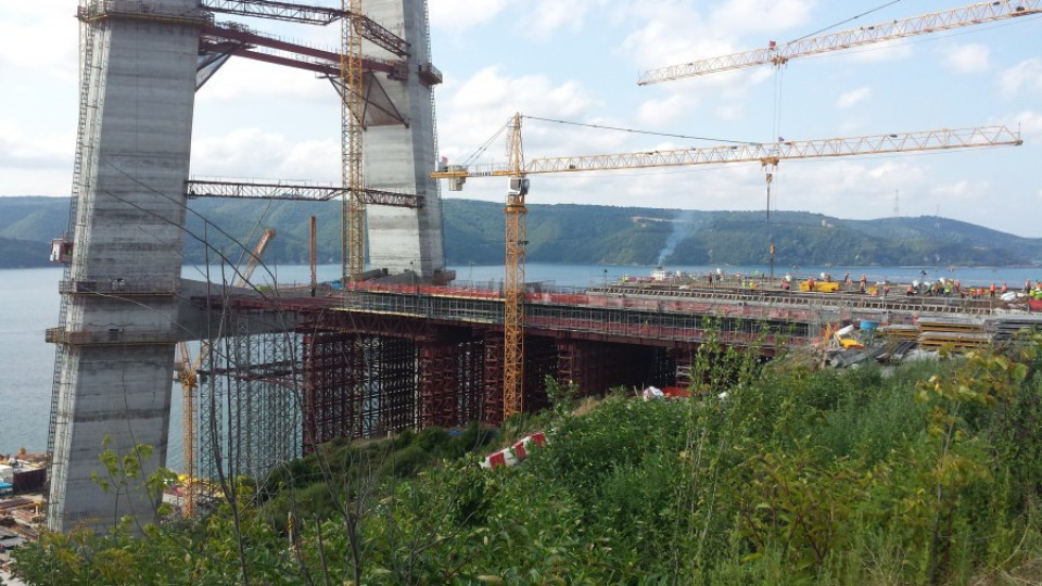 В Истанбул строят мост на рекордите  | StandartNews.com