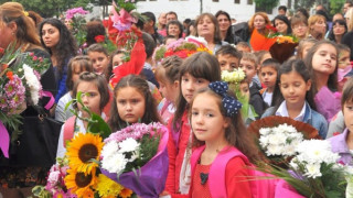 Три класа по-малко първолаци във Видинско