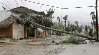 Ураганът Одил нанесе щети в Мексико (ВИДЕО)