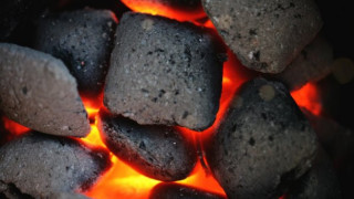 Китай забранява вноса на въглища с повече на пепел