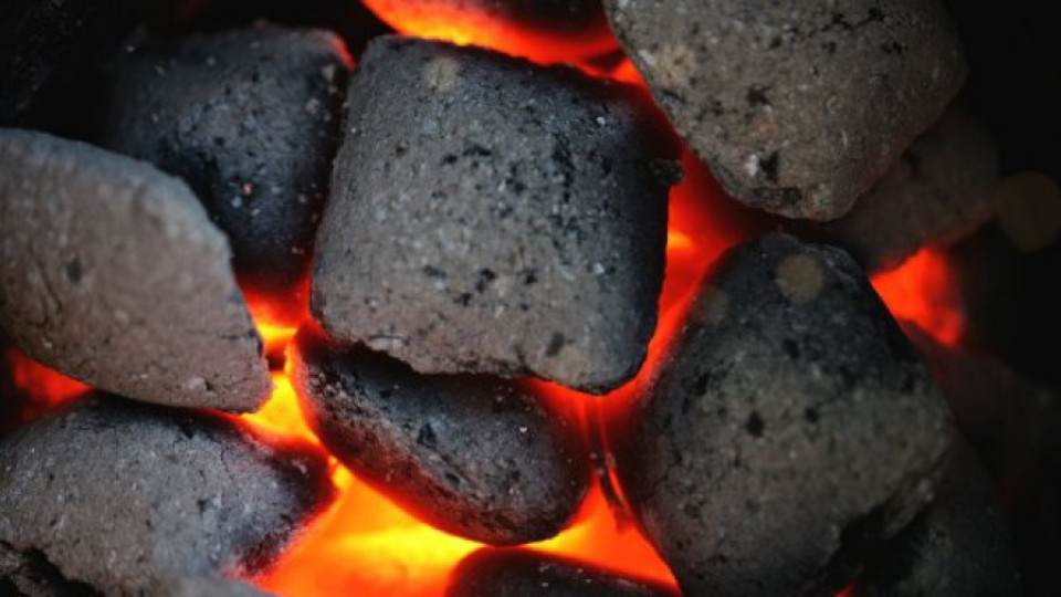 Китай забранява вноса на въглища с повече на пепел | StandartNews.com