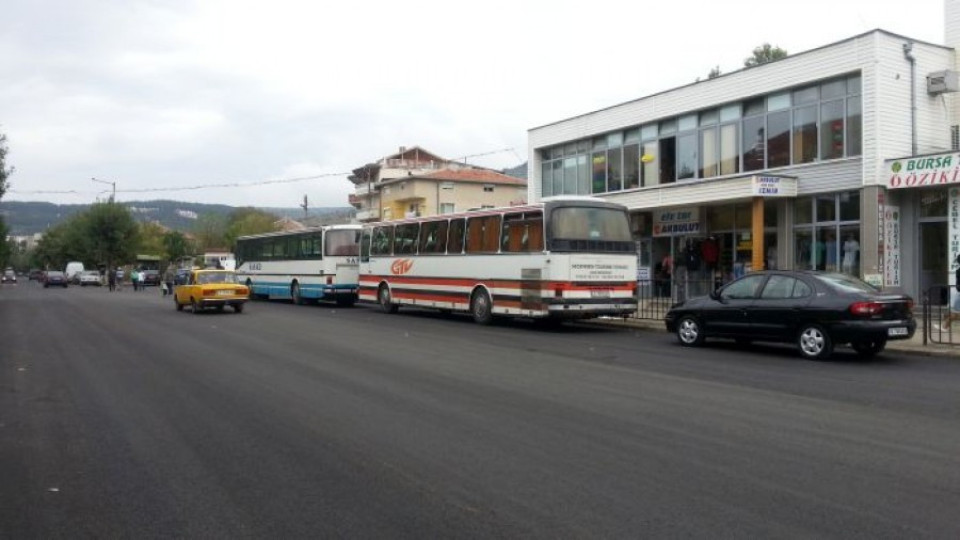 Рехабилитират пътни отсечки и улици в кирковско и Момчилград | StandartNews.com