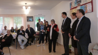 Кандидатите на ГЕРБ в Бургас посетиха пенсионерски клубове в града
