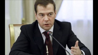 Медведев: Европа застрашава собствената си сигурност
