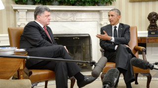 Обама отряза за оръжия Порошенко