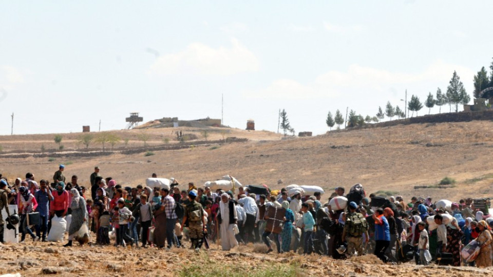 45 000 сирийски кюрди са преминали в Турция | StandartNews.com