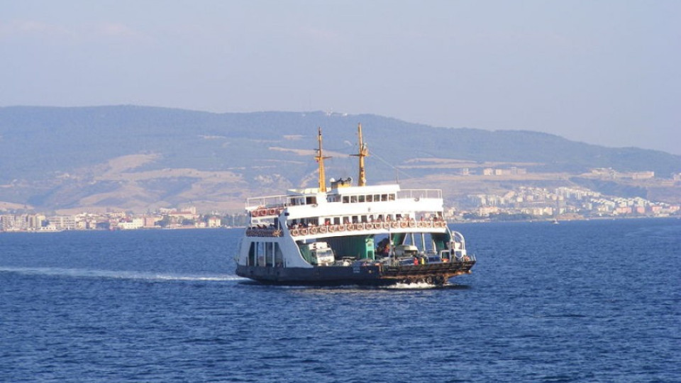 Ферибот с българи удари риф край Гърция | StandartNews.com