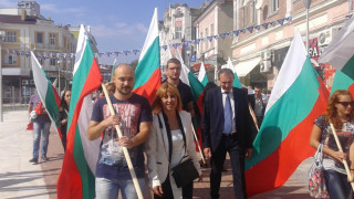 Клисарова и Гуцанов поздравиха варненци за Независимостта