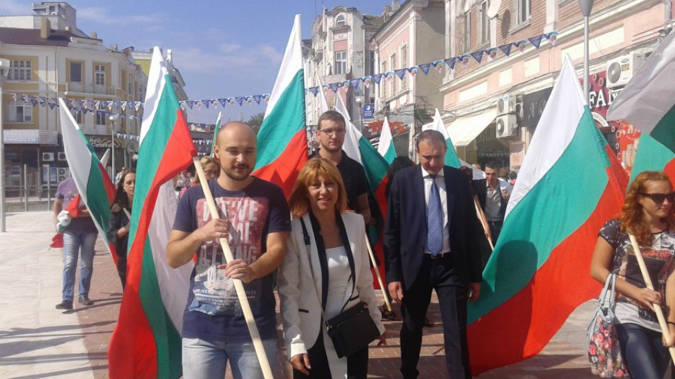 Клисарова и Гуцанов поздравиха варненци за Независимостта | StandartNews.com