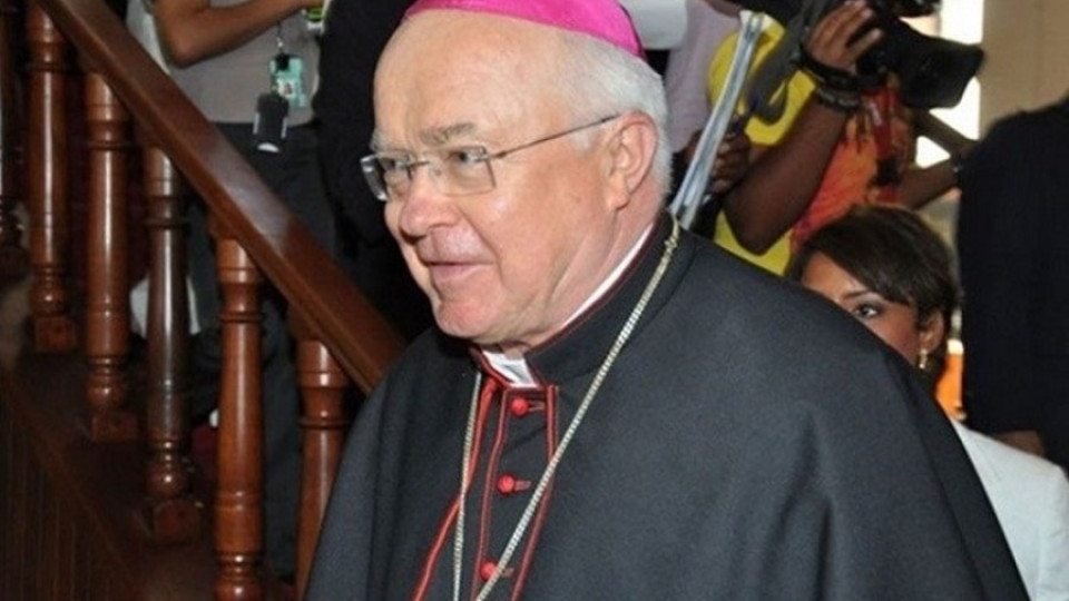 Ватиканът арестува бивш архиепископ за педофилия | StandartNews.com