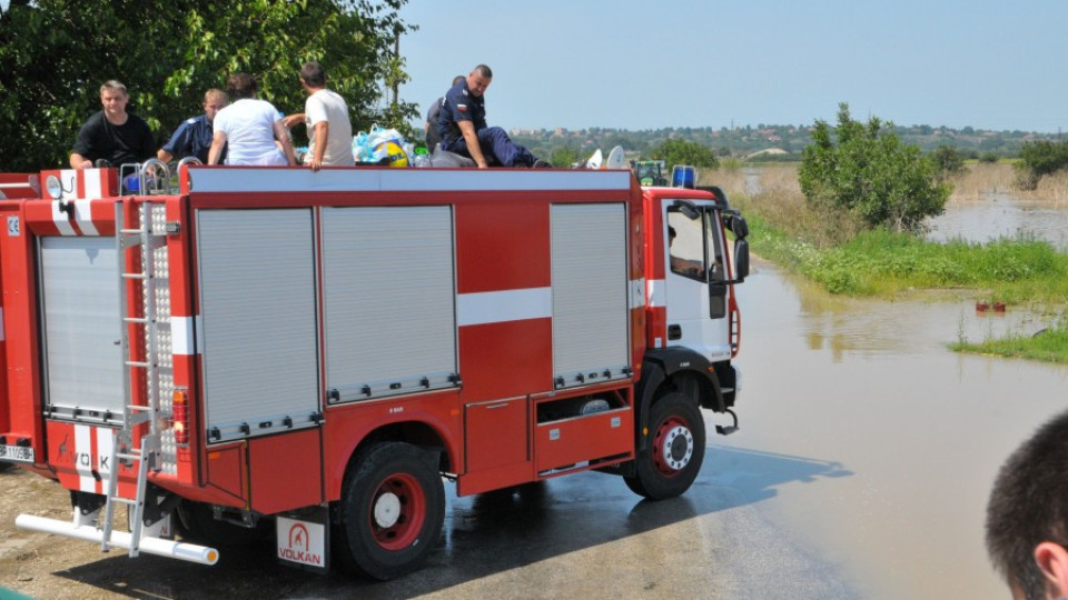 Обучени са 2700 доброволци за борба с бедствията | StandartNews.com