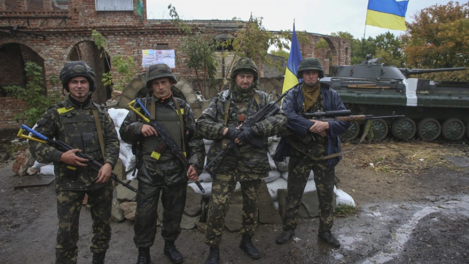 Украйна затвори границата си с Русия | StandartNews.com