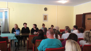 Румяна Бъчварова се срещна с персонала на Пета градска болница
