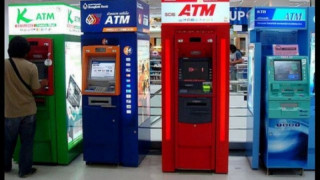 Трима българи са арестувани в Тайланд за фалшиви банкови карти