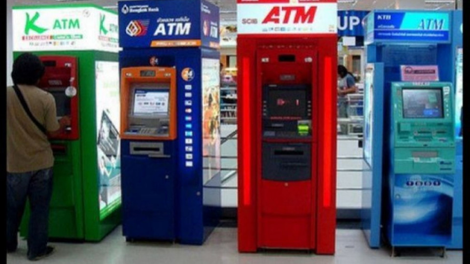 Трима българи са арестувани в Тайланд за фалшиви банкови карти | StandartNews.com