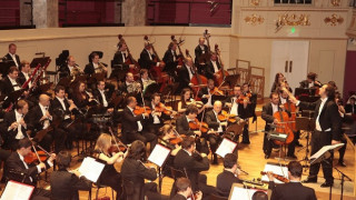 За първи път Виенският класически оркестър с коледни концерти в България