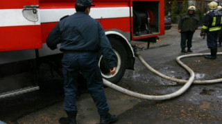 15 в капан след взрив във военен завод