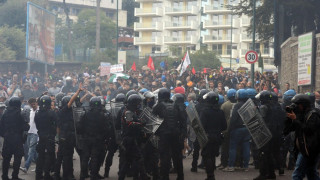 Хиляди протестираха срещу Европейската централна банка в Неапол