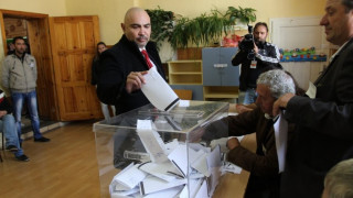 Росен Петров: Гласувам държавата да принадлежи на народа