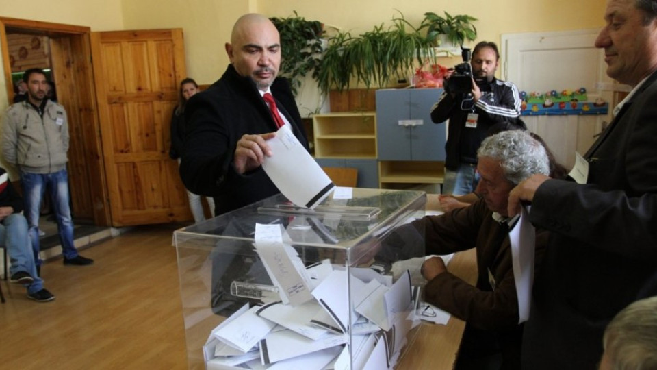Росен Петров: Гласувам държавата да принадлежи на народа | StandartNews.com