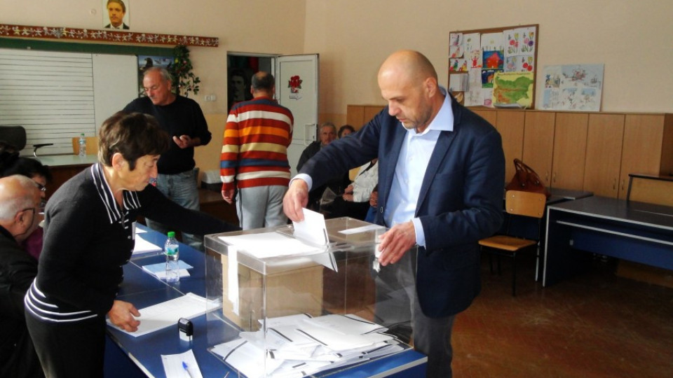 Дончев: Гласувах за държава, която произвежда бъдеще | StandartNews.com