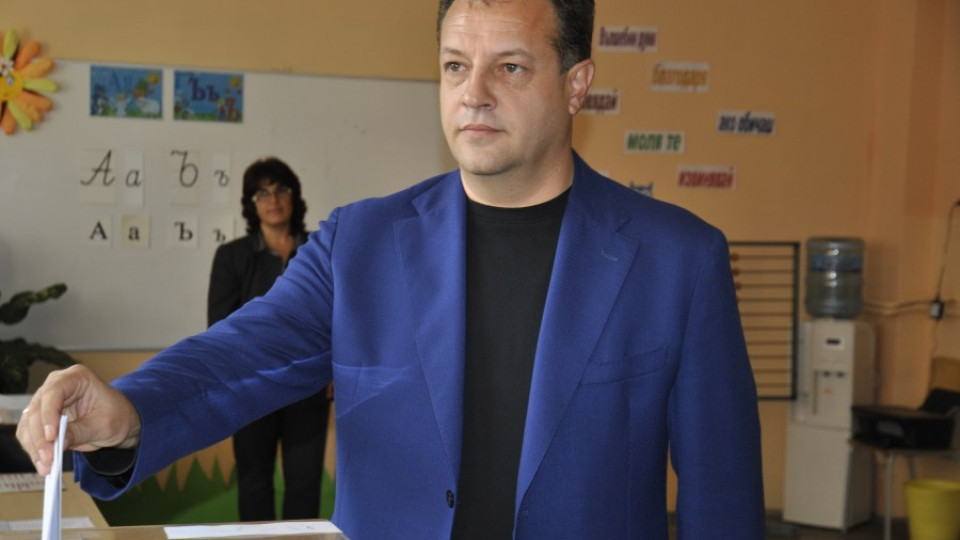 Кметът Даниел Панов: Гласувах за стабилно управление на България | StandartNews.com