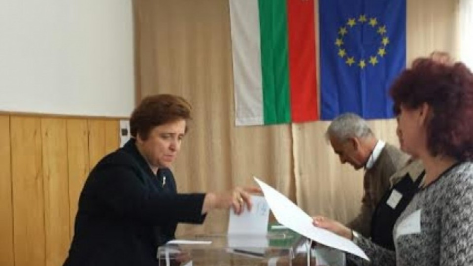 Янкова пусна гласа си за справедлива България | StandartNews.com