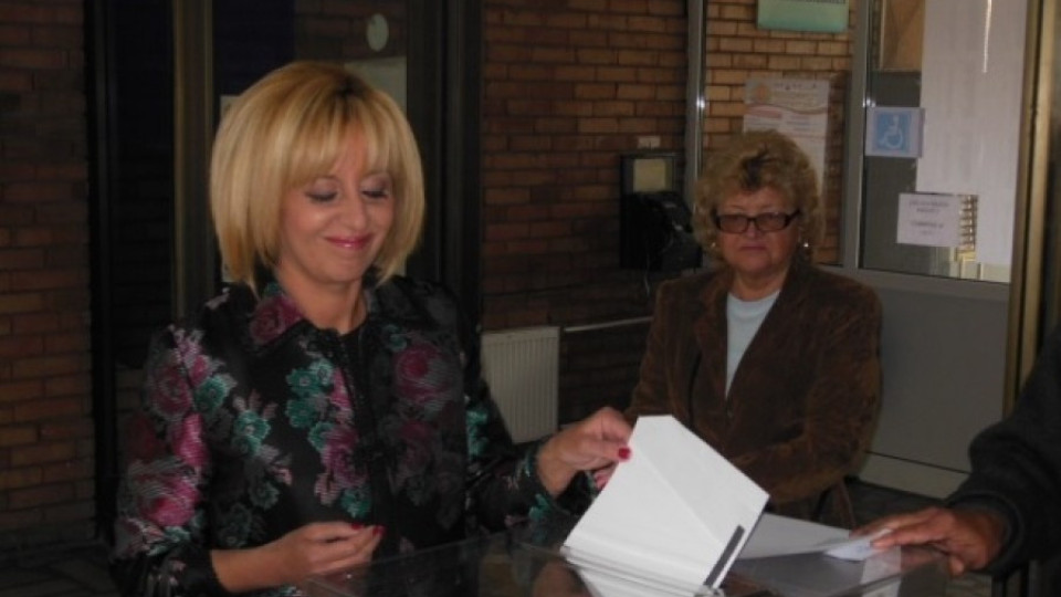 Манолова иска по-добро бъдеще за Кюстендил и страната | StandartNews.com