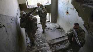 Следят мира в Украйна с безпилотни самолети