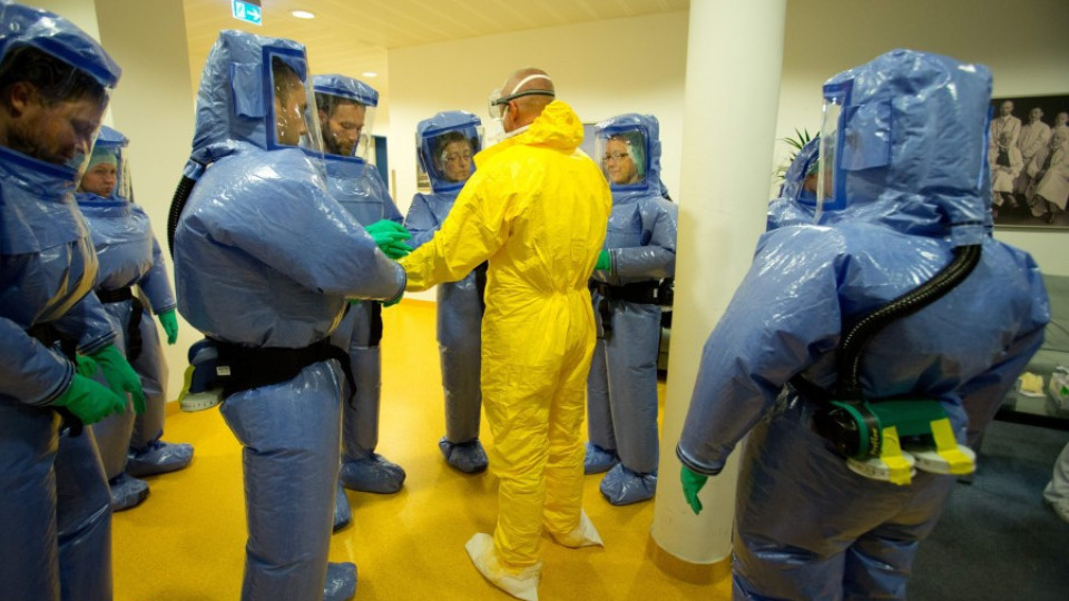Чумата ебола вече заразява и в Европа | StandartNews.com