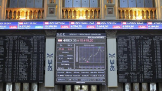 Експерти: Златото може да падне до 850 долара