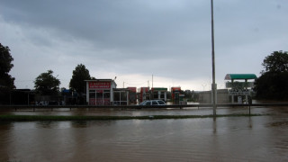 Търсят престъпление при помощите за наводнението в Добрич