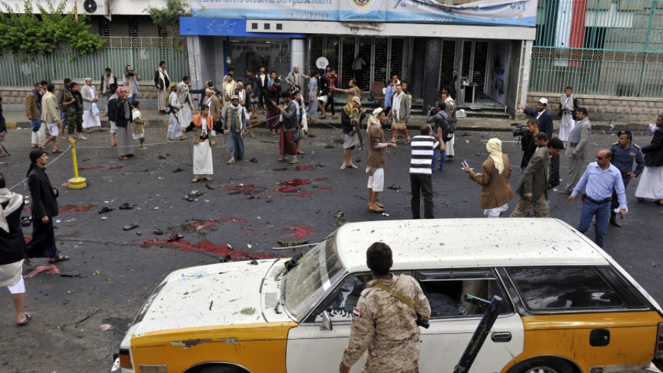 Броят на жертвите от атентата в Йемен мина 40 души | StandartNews.com
