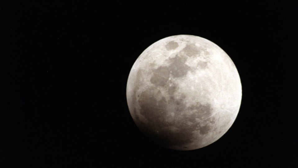 Русия ще покорява Луната и далечния космос | StandartNews.com