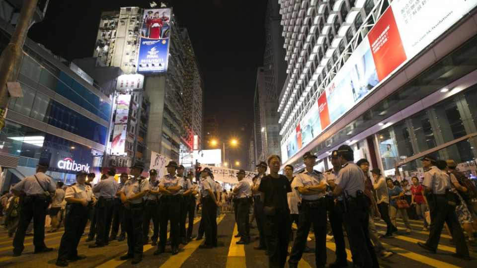Лидерът на Хонконг застана зад Китай и срещу протестиращите | StandartNews.com