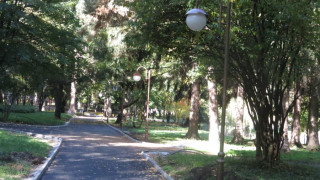 Обновиха парка в курорта Банско