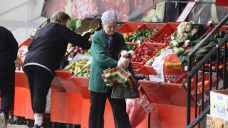 Фермери: Вносният зарзават е с опасни химикали