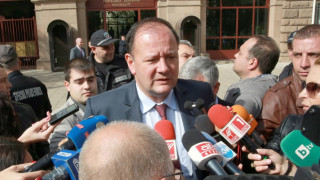 Миков: Невъзможно е мнозинство между ГЕРБ и БСП заради идейни различия