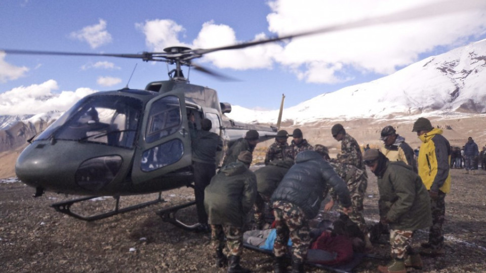 Над 20 загинали и 85 в неизвестност след снежения ад в Непал | StandartNews.com