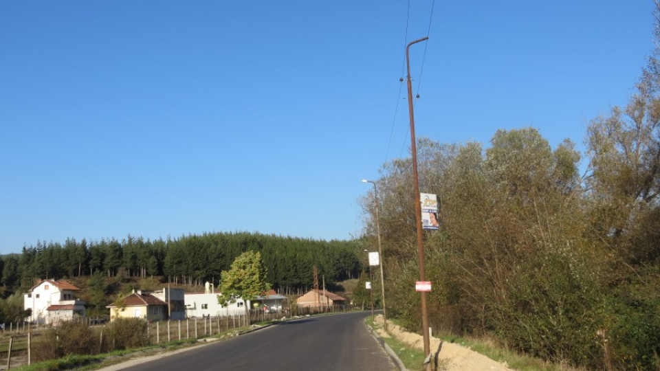 Ремонтирани улици и нови тротоари в Добринище | StandartNews.com