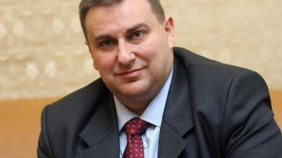 Евродепутатът Емил Радев стана посланик на библиотеките | StandartNews.com