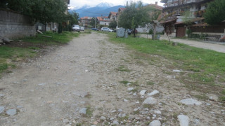 За първи път полагат асфалт върху улица в Банско