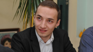Ахилесовата пета на новата власт е в парламента