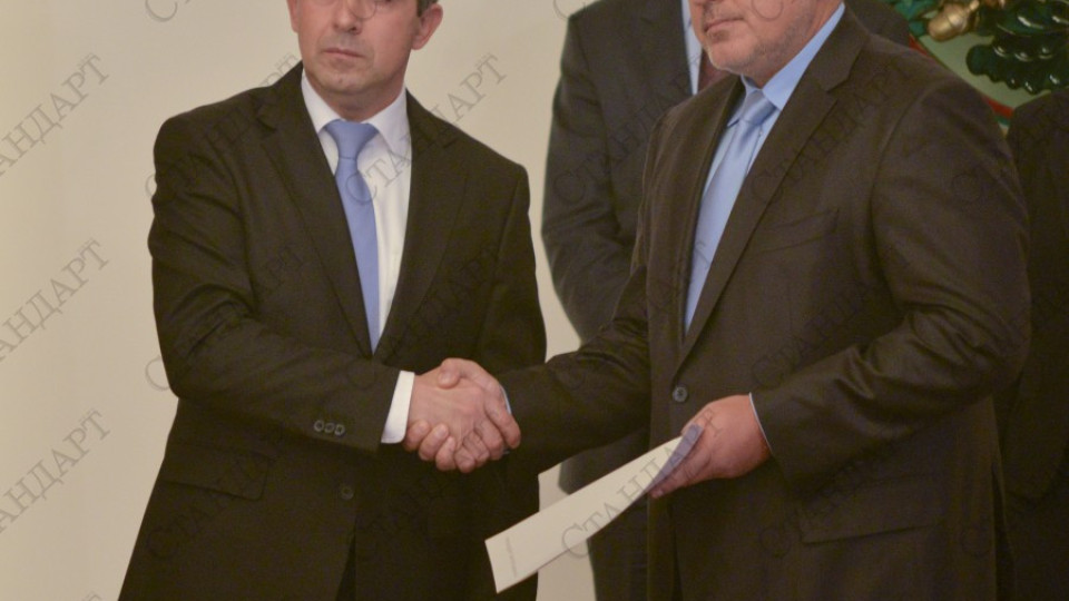 Борисов представи на президента новото правителство | StandartNews.com