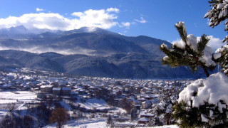 Българи, гърци и македонци пълнят Добринище за ски и СПА