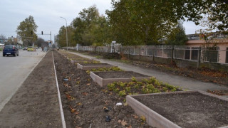 Нови зелени площи ще посрещат гостите на Казанлък